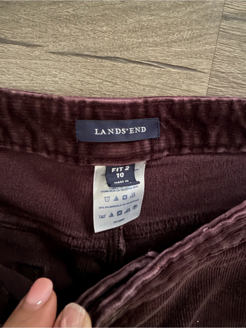 Lands’ End Burgundy Corduroy Pants Women’s Size 10 Bootcut Stretch 31” Inseam - Picture 3 of 4